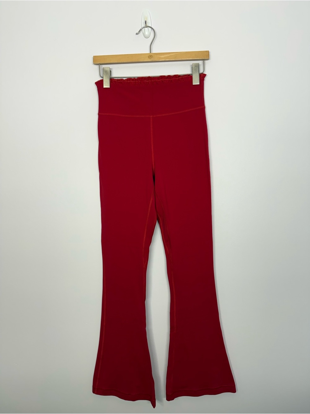 Lululemon Nulu Ruffle-Trim Flare Pant Red Size 8? 13”W 32” inseam